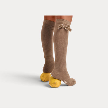 Ribbed knee-high socks with bow