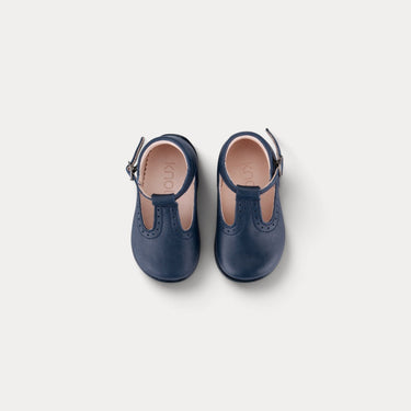 Zapato de preandante troquelado